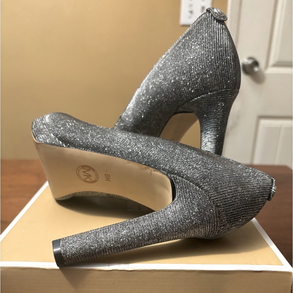 Fancy nice heel shoes to wear on any occasion.